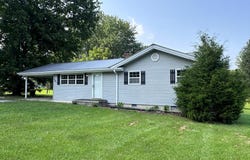 2701 Baseline Rd, Jamestown, TN 38556-2520