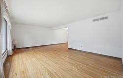 7008 Blackburn Avenue, Downers Grove, IL 60516