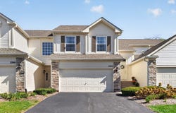 2264 Summerlin Drive, Aurora, IL 60503