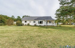 12187 General Mahone Highway, Wakefield, VA 23888