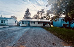 2404 MIDLAND Drive, Erie, PA 16506