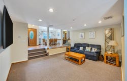 35 Jerold Street, Plainview, NY 11803
