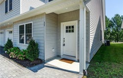 7 Fieldstone Way, Johnston, RI 02919
