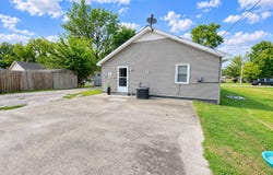 210 W 20th Street, Metropolis, IL 62960