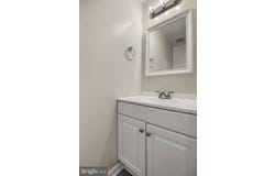 4 VAN Court, BALTIMORE, MD 21206