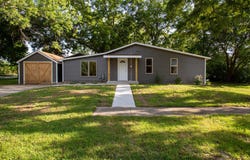 117 Clark Street, Chenoa, IL 61726