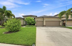 5009 JAGGED CLOUD Drive, WIMAUMA, FL 33598