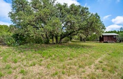 N Chisolm Trail, Utopia, TX 78884