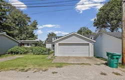 427 W 3rd Street, O'Fallon, IL 62269