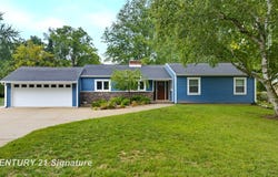 541 Warren Avenue, Flushing, MI 48433