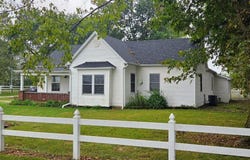 9914 Highway 52, Versailles, MO 65084