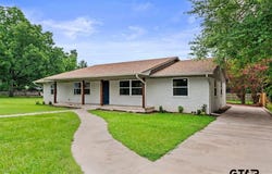512 E Lane St, Quitman, TX 75783