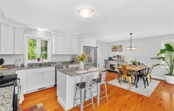 16 Liane Drive, Woonsocket, RI 02895