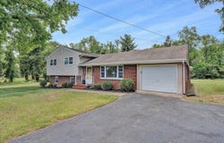 7008 Goff Rd, Roanoke, VA 24019