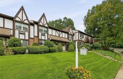 72 Yorkshire Drive, Suffern, NY 10901