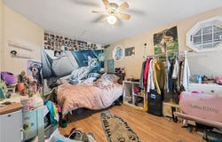 571 3rd St, Pitcairn, PA 15140