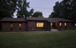 806 E Springfield Street, Aurora, MO 65605