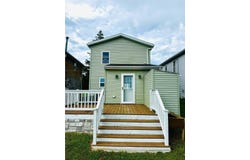 505 E Des Moines Street, Brooklyn, IA 52211