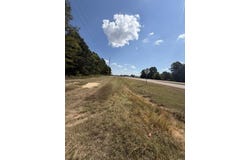 Noah Curtis St, Shannon, MS 38868