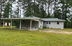 321 Circle Heights Dr., Loris, SC 29569