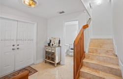 1043 SW 9th Ct, Miami, FL 33130