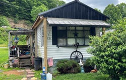 Cumberledge Ct. Rt. 250 (Hornet Hwy), Hundred, WV 26575