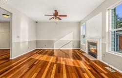 2548 EDGEWATER Dr, Woodburn, OR 97071