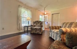 12 Surrey Lane, Geneva, OH 44041