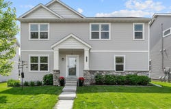 3006 Hemingway Drive, Chaska, MN 55318