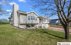 9500 Dawn Drive, Plattsmouth, NE 68048