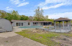 2525 E Jackson Street, Muncie, IN 47303