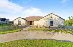 549 House Ave, Sandia, TX 78383
