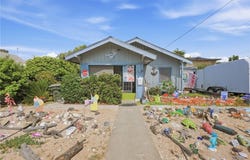 166 Cecil, Costa Mesa, CA 92627