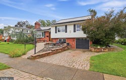 11 CITADEL Drive, CAMP HILL, PA 17011