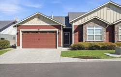 729 Amhurst Way, Medford, OR 97504