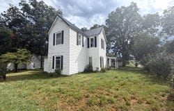 305 Mansur Street, Chula, MO 64635