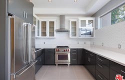 11698 Picturesque Dr, Studio City, CA 91604