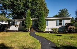 21 Oak Drive, North Hampton, NH 03862