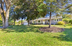 452 Riverview Dr, Grafton, WI 53024