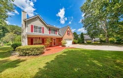 1675 Round Road, Grayson, GA 30017