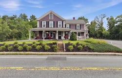 454 Main St, Sturbridge, MA 01518