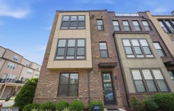 14339 BECKETT GLEN Circle, CHANTILLY, VA 20151
