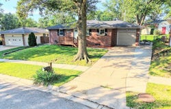 8013 Broadview Drive, Lincoln, NE 68505