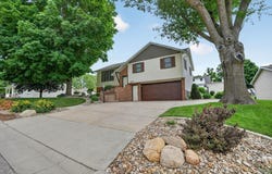 617 16th Avenue, Gilbertville, IA 50634