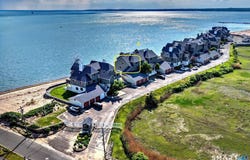 2 Old Town Highway, East Haven, CT 06512