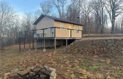 1613 Moonhull Road, Oark, AR 72852