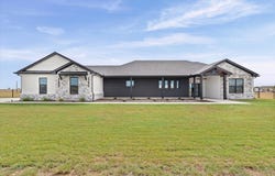 611 Willow Moon Ranch, Crawford, TX 76638