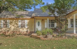 638 County Road 346, Jonesboro, AR 72401