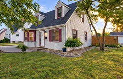 8934 Bunker Hill Drive, Munster, IN 46321