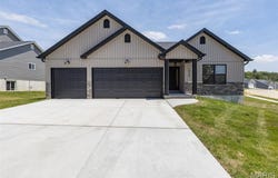 1512 Louisiana Drive, Herculaneum, MO 63048